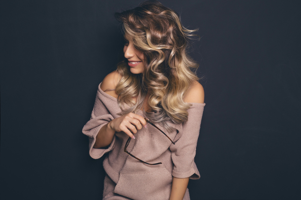 Techniki koloryzacji włosów: ombre, balayage i inne trendy - Royal Hair Blog